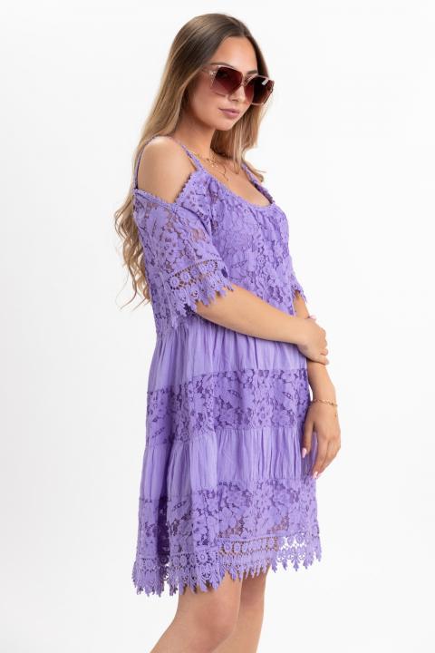 Mini sukienka z kształtem na ramionach i koronkowymi detalami Florida, fioletowa