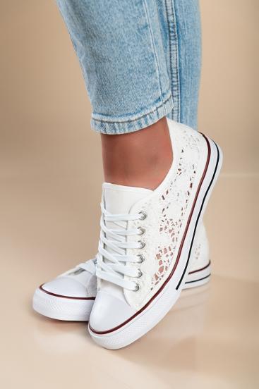 Modne sneakersy z zewnętrzną częścią wykonaną z koronki, w kolorze białym
