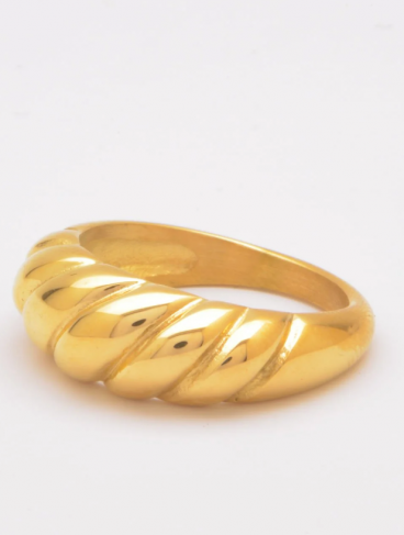 Elegancki pierścionek ART544, kolor złoty