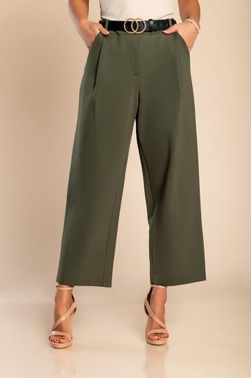 Eleganckie spodnie w połączeniu ze spodniami prostymi w kolorze oliwkowym