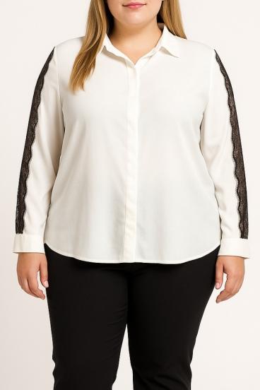 Bluzka plus size z koronką, biała