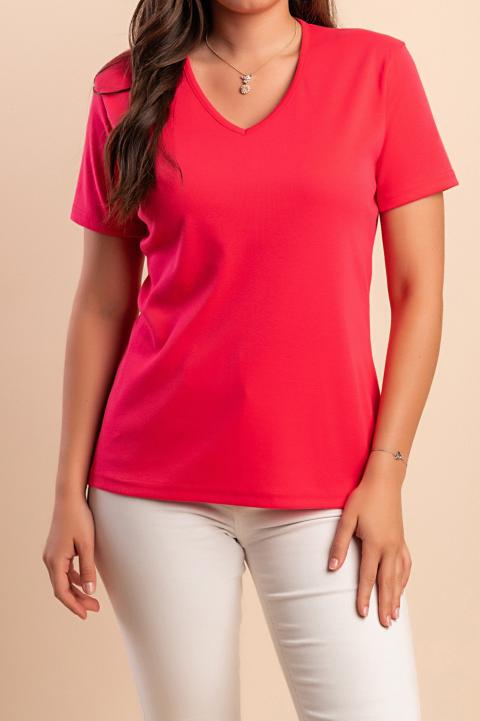 Modelka na zdjęciu ma 170 cm wzrostu.