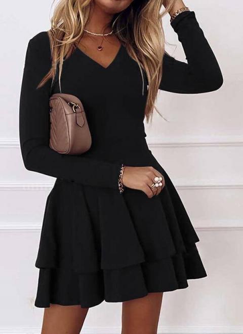 Elegancka mini sukienka z dekoltem Kyliana, czarna