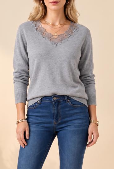 Sweter z haftem, szary