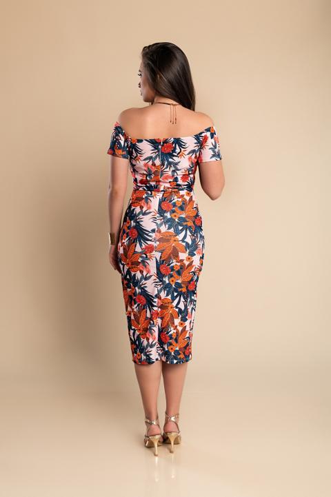 Elegancka sukienka midi w kwiatowy print, w kolorze jasnego różu