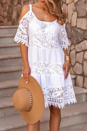 Mini sukienka z kształtem na ramionach i koronkowymi detalami Florida, biała